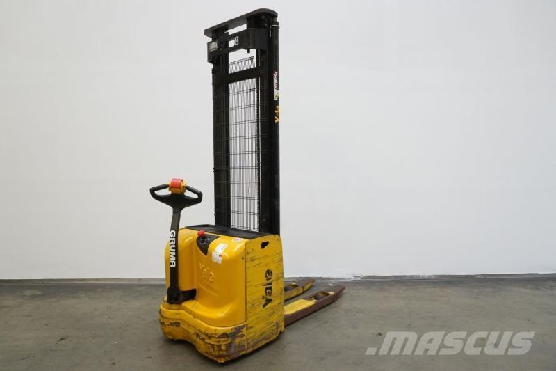 Yale MS12AC Samopogonski ručni viljuškari