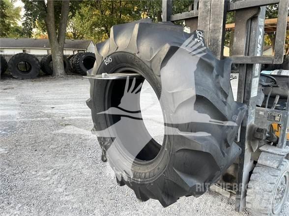 Titan 18.4X26 Gume, točkovi i felne