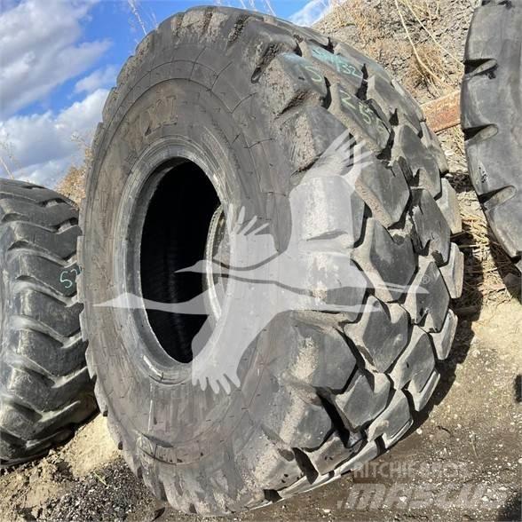 Titan 20.5R25 Gume, točkovi i felne