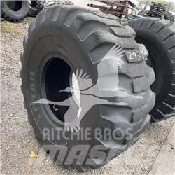 Titan 23.5x25 Gume, točkovi i felne