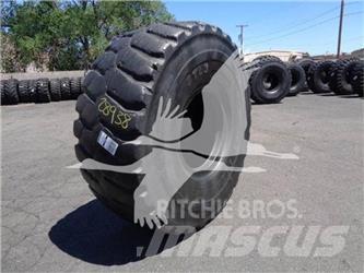 Titan 26.5R25 Gume, točkovi i felne