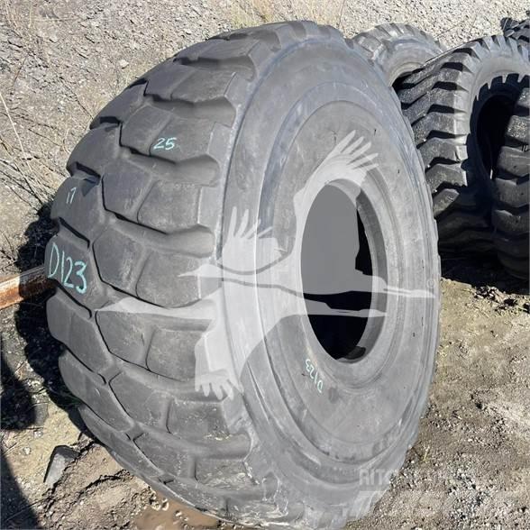 Titan 26.5R25 Gume, točkovi i felne