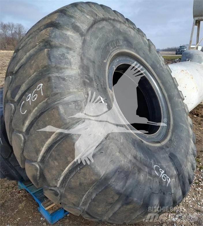 Titan 29.5x25 Gume, točkovi i felne