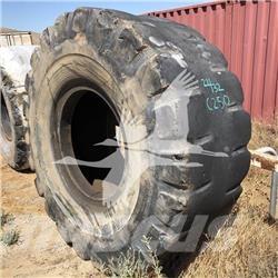 Toyo 33.25x35 Gume, točkovi i felne