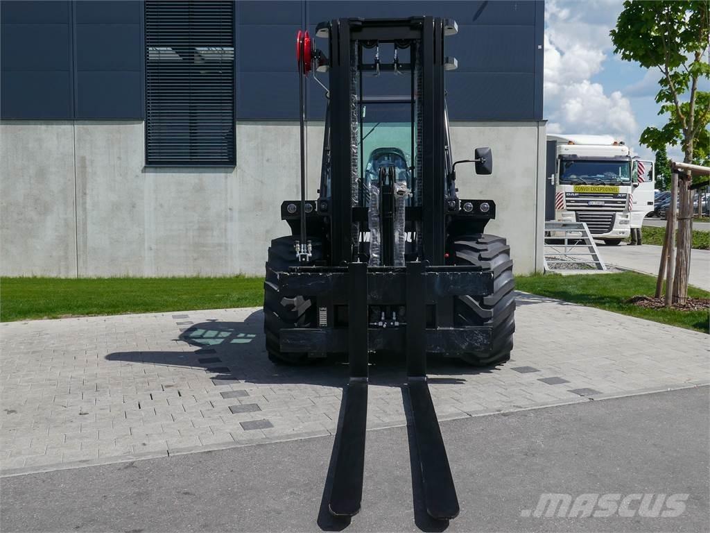 Manitou M 50-4 Vanterenski viljuškar
