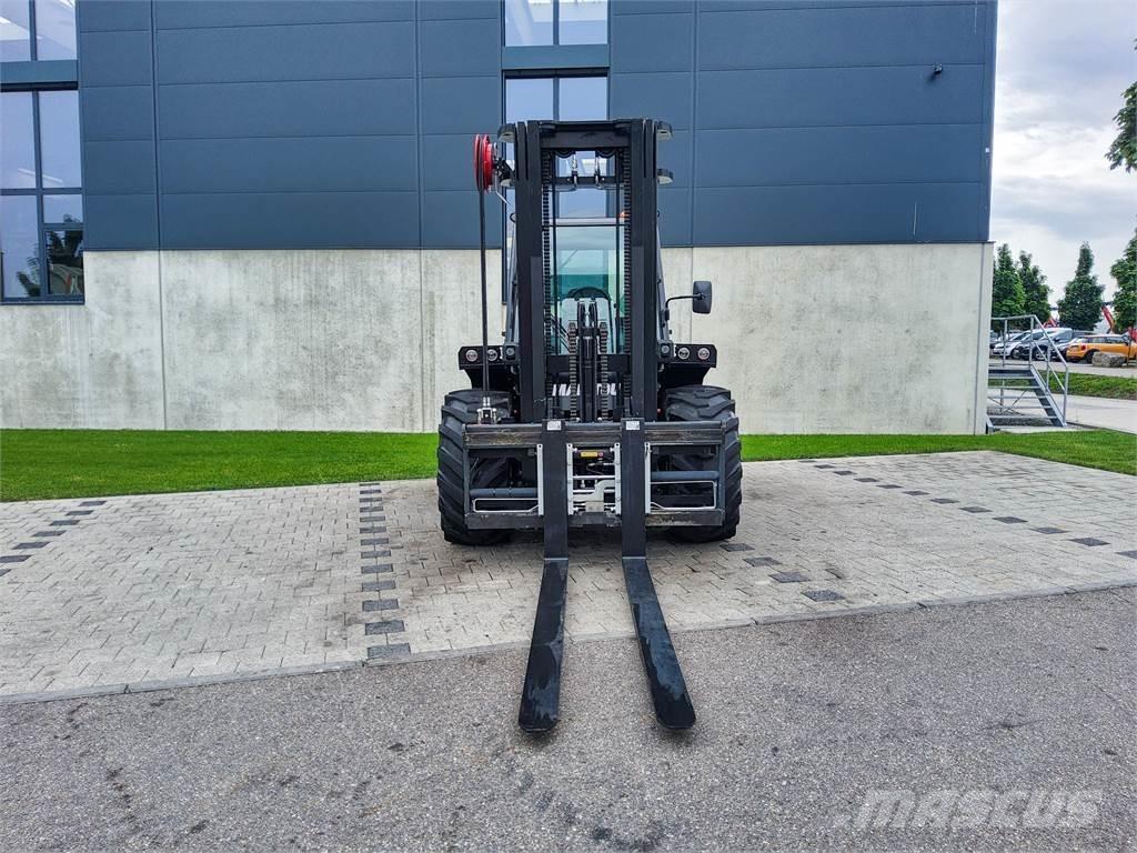 Manitou M 50-4 Vanterenski viljuškar
