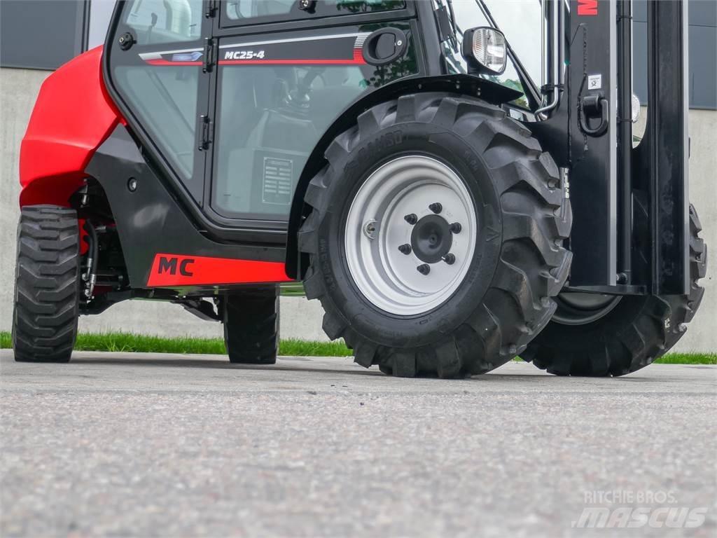 Manitou MC 25-4 Vanterenski viljuškar
