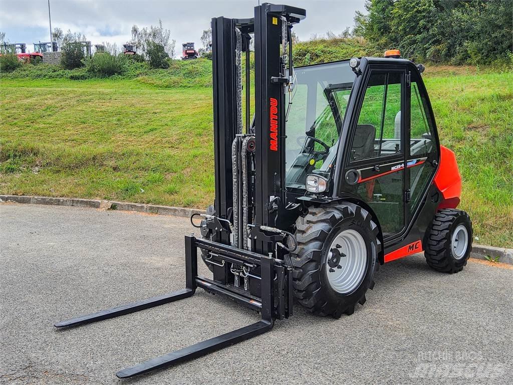 Manitou MC 25-4 Vanterenski viljuškar