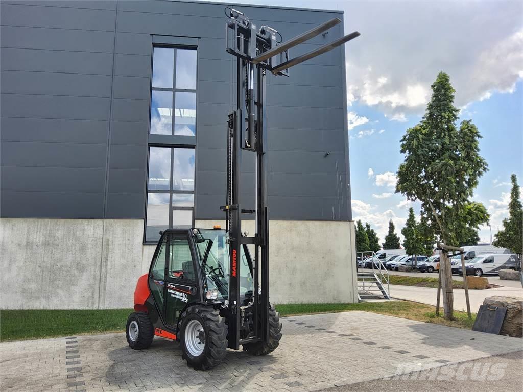 Manitou MC 30-4 Vanterenski viljuškar