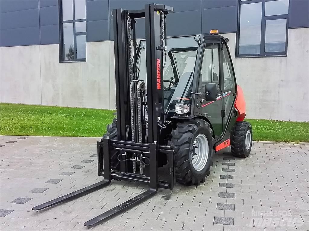 Manitou MC 30-4 Vanterenski viljuškar