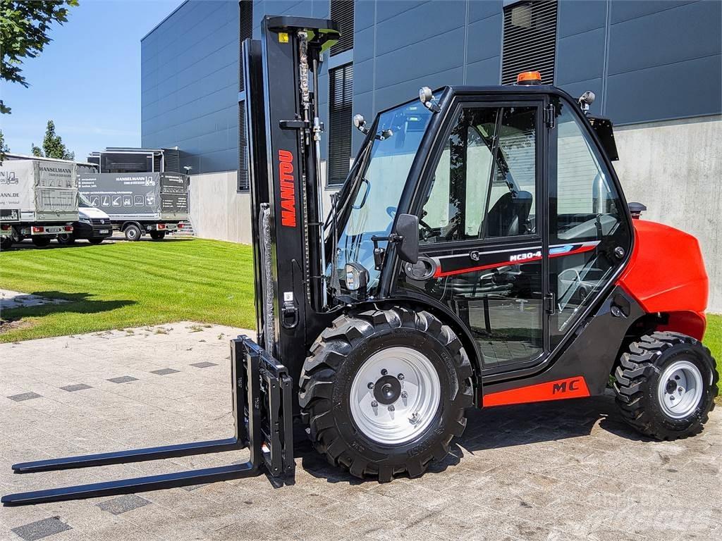 Manitou MC 30-4 Vanterenski viljuškar