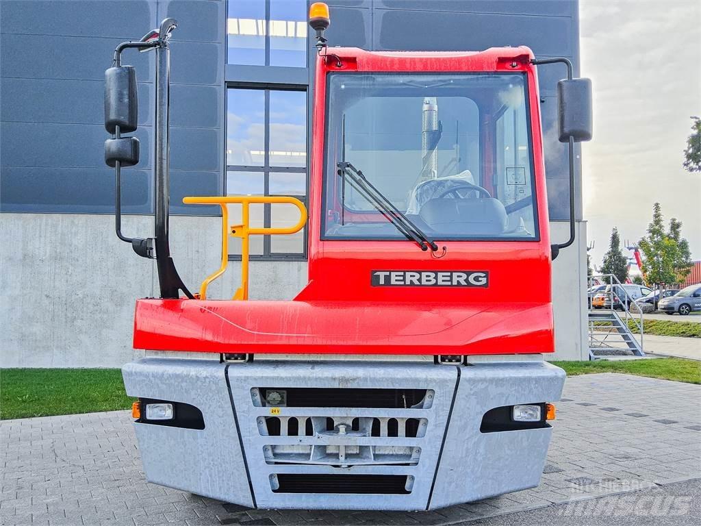 Terberg YT 223 Terminalni tegljači