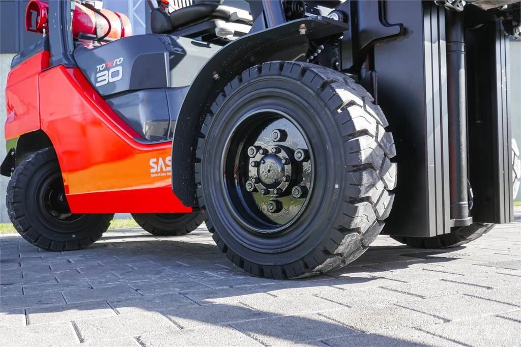 Toyota 02-8FGF30 Plinski viljuškari