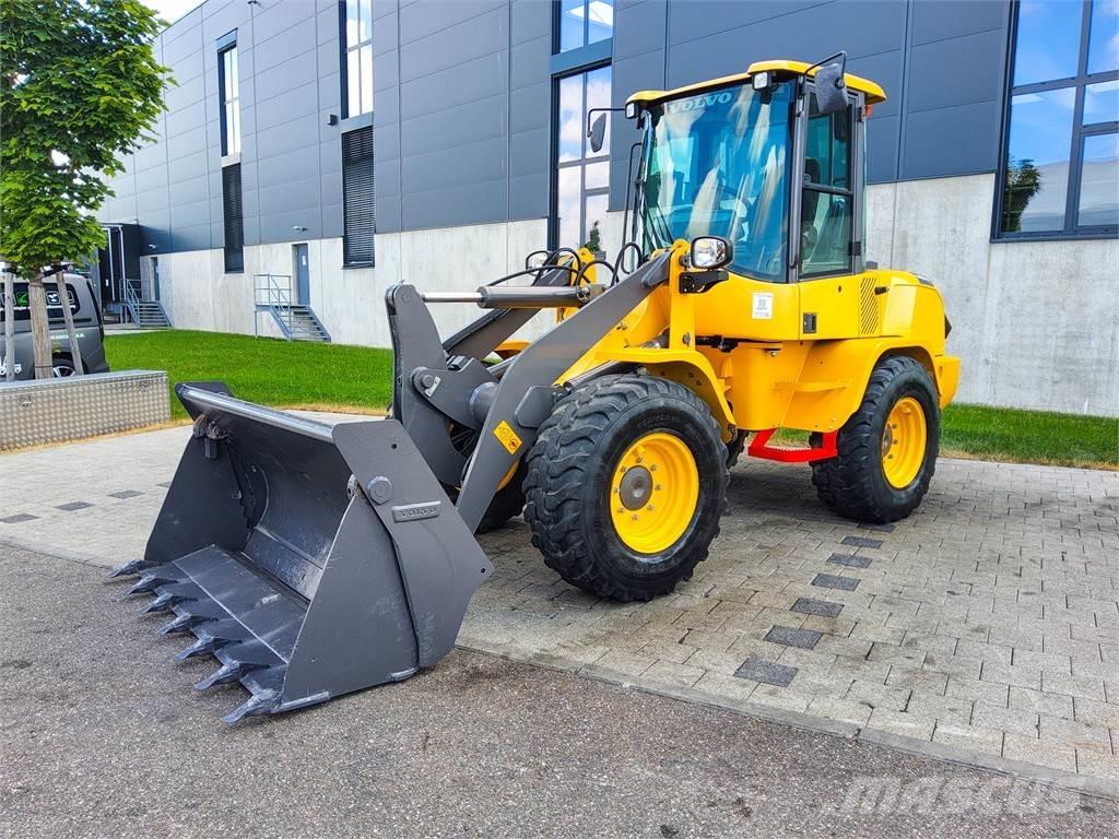 Volvo L 30G Mini bageri < 7t