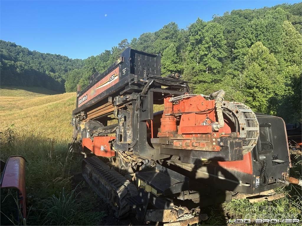 Ditch Witch JT3020 Mach 1 Oprema za horizontalno usmereno bušenje