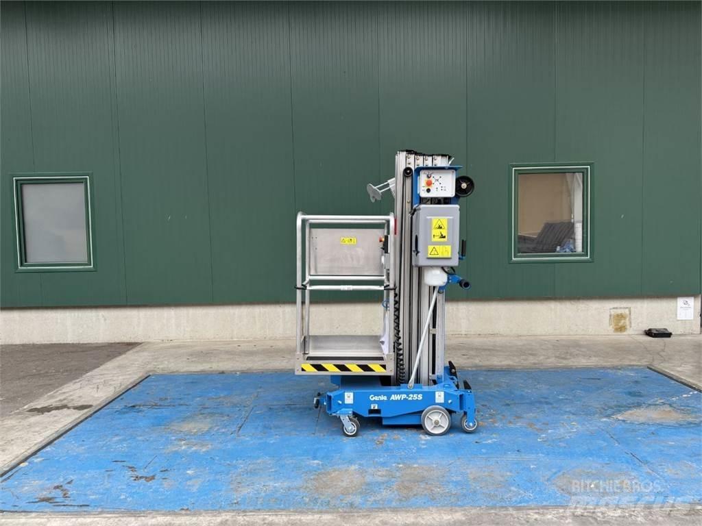 Genie AWP-25S AC Ostali kranovi i platforme
