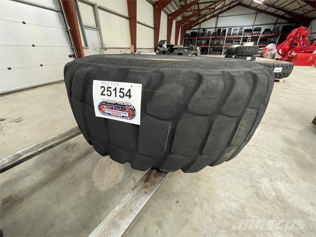  20.5xR25 Dæk på fælg Gume, točkovi i felne