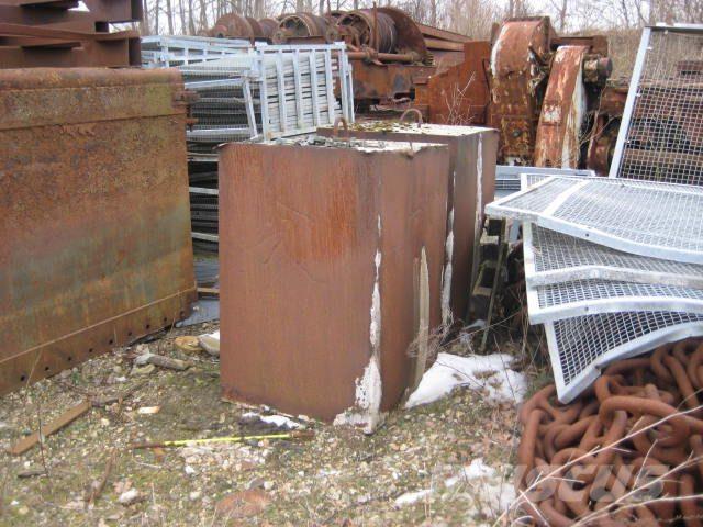  Ballastvægte 4 stk. - 2300 kg Delovi i oprema za kran