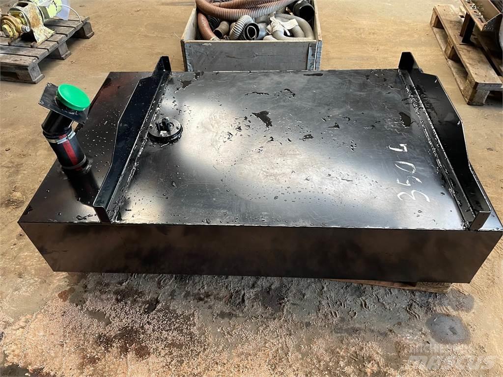  Brændstoftank - 350 Ltr. Ostale komponente za građevinarstvo