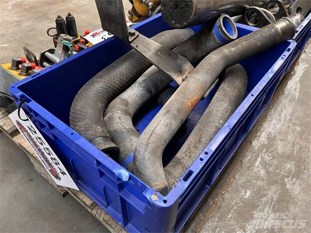 CAT 323D kølerslanger Motori za građevinarstvo