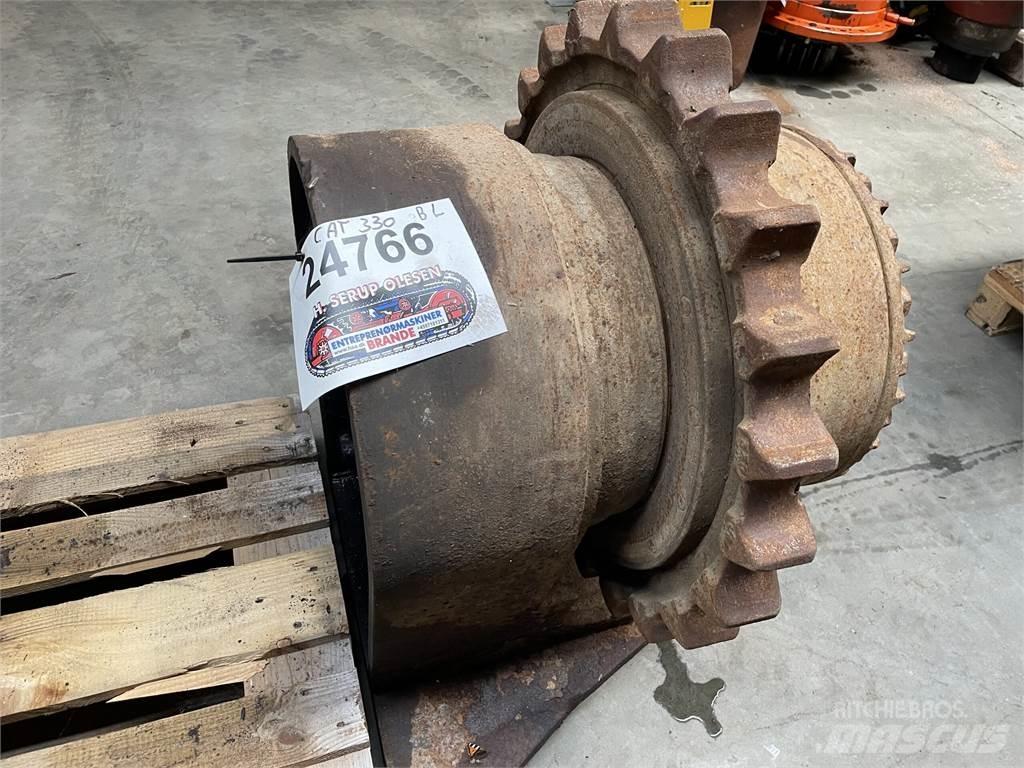 CAT 330B Køregear Transmisija