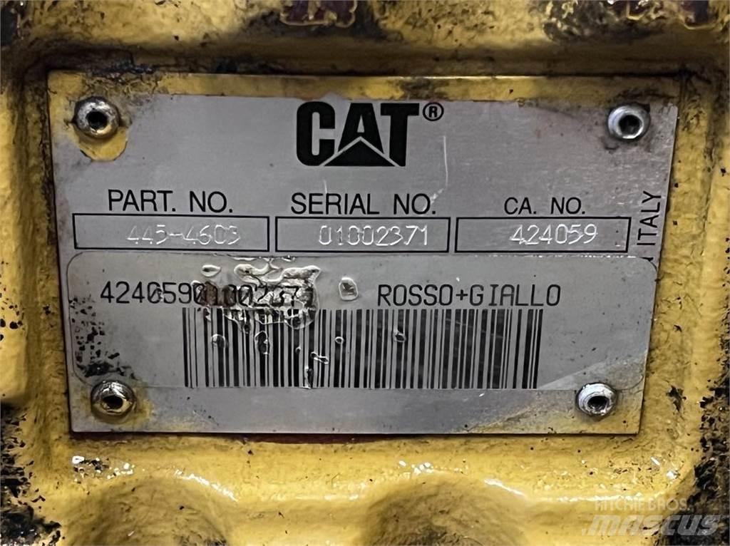CAT 908M, Frontaksel Osovine