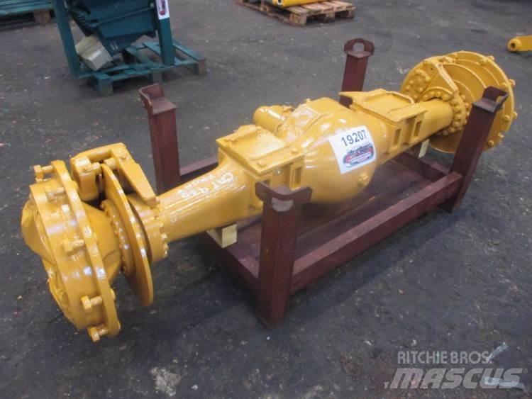 CAT 930 Front aksel Osovine
