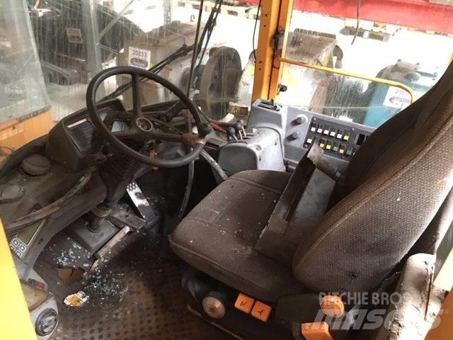  Førerhus ex. Volvo L180C Ostale komponente za građevinarstvo