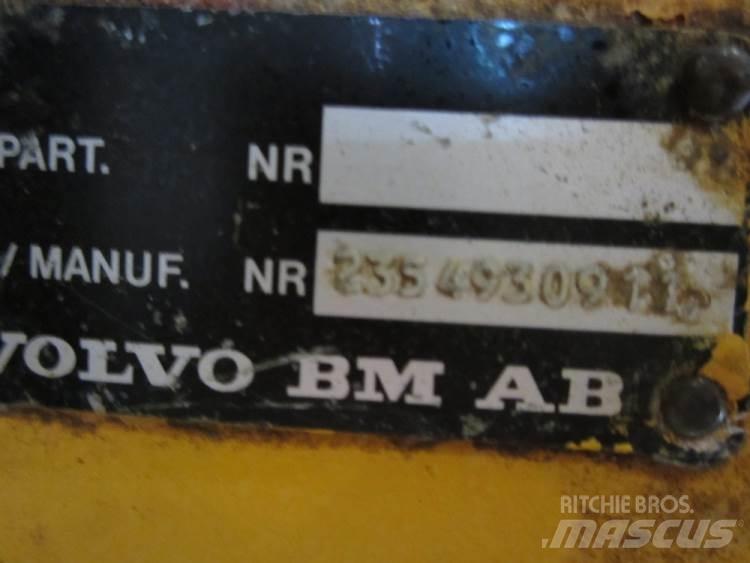  Frontaksel ex. Volvo A25C Osovine