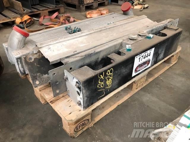  Intercooler ex. Volvo L180E Motori za građevinarstvo