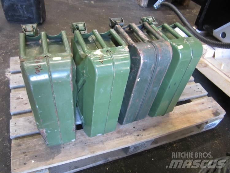  Jerrycans 20 Ltr. - 4 stk. Ostale komponente za građevinarstvo
