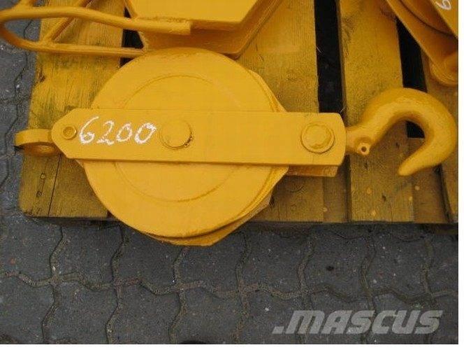  Kasteblok - ca. 5 ton Delovi i oprema za kran