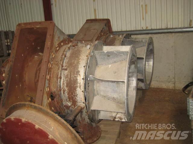 MAN 12V 32/40 turbo - 2 stk Ostale komponente za građevinarstvo