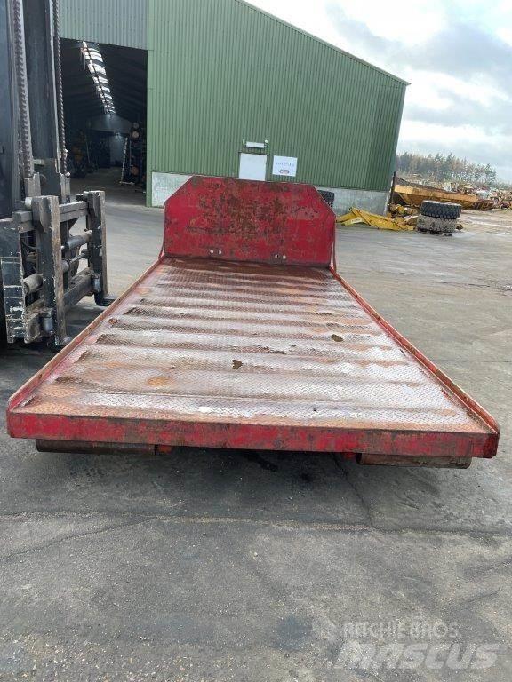  Maskintrailer med wirehejs Poluprikolice labudice