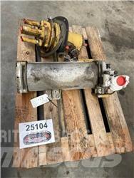  Motoroliekøler ex. Cat 330B Motori za građevinarstvo