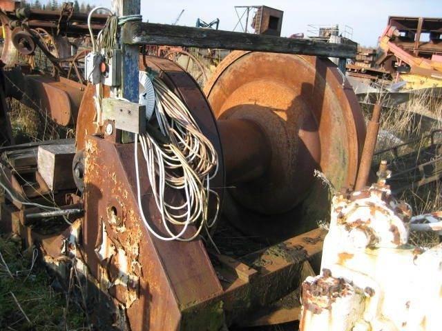  Spil - vægt ca. 7 ton Utovorne dizalice, vitla i liftovi za materijal