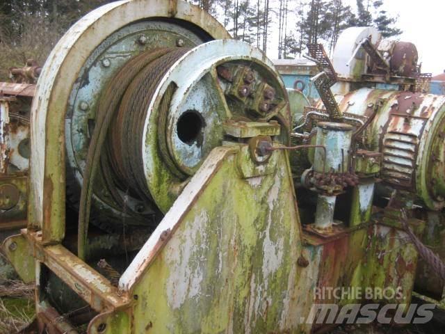  Støttebensspil ex. Storhavn Utovorne dizalice, vitla i liftovi za materijal
