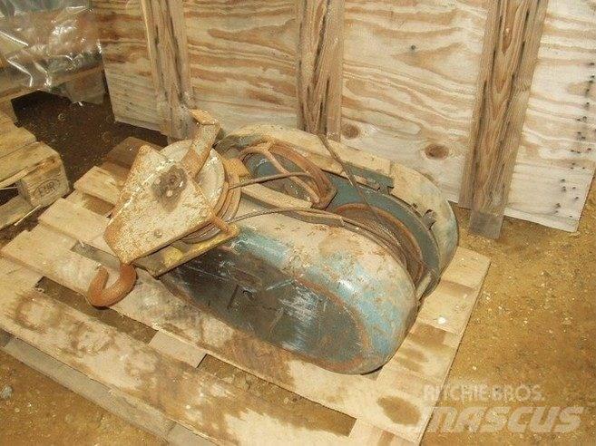 Thrige traverskran 500 kg Polovne dizalice za sve terene