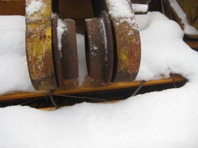  Traverskraner - 2 stk. Polovne dizalice za sve terene