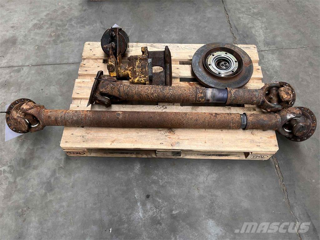 Volvo A25C 6x6 kardan Ostale komponente za građevinarstvo