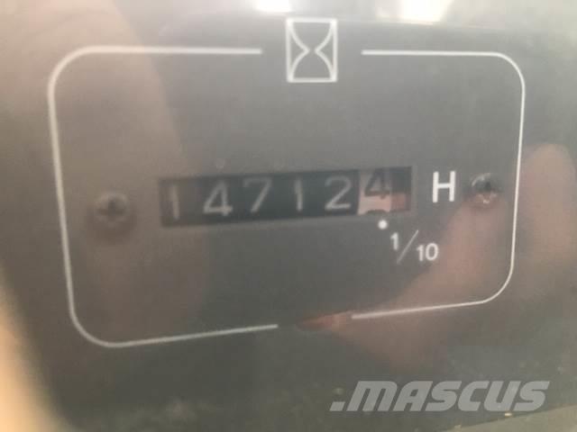 Volvo EC240LC til ophug Bageri guseničari