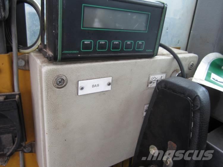 Volvo EC340 til ophug Bageri guseničari