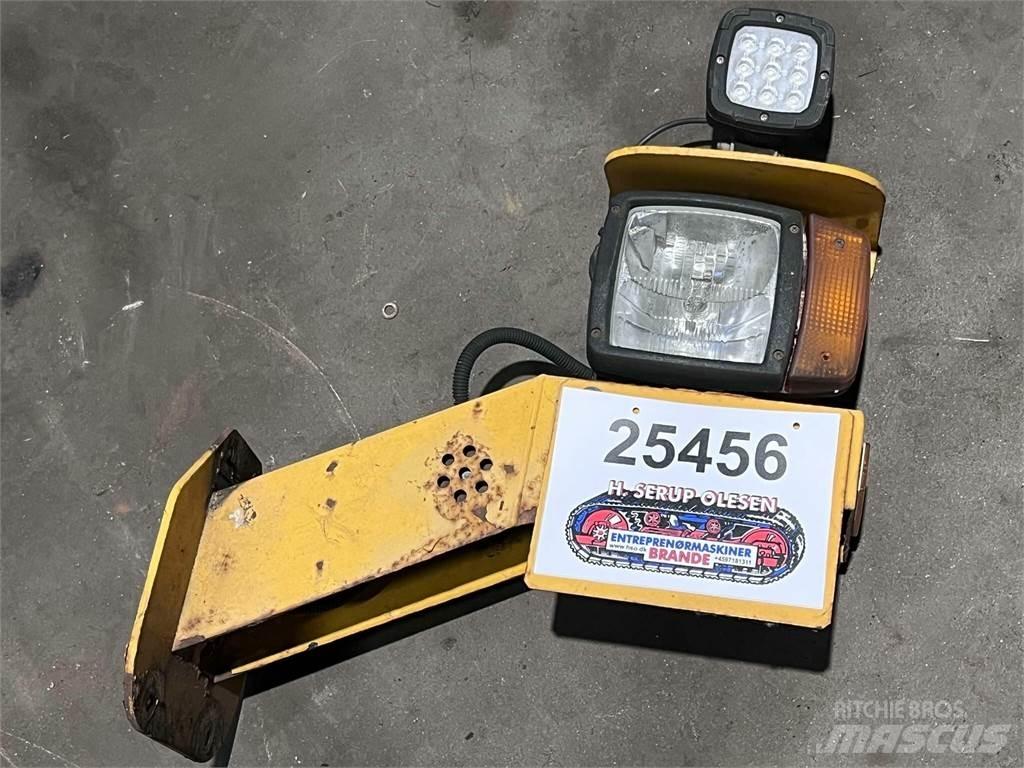 Volvo L120F frontlygte Elektronika
