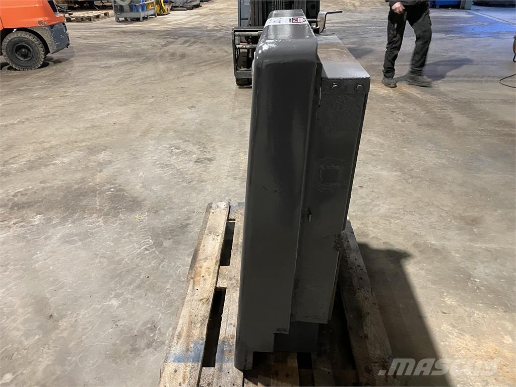 Volvo L70B kølerhjelm Ostale komponente za građevinarstvo