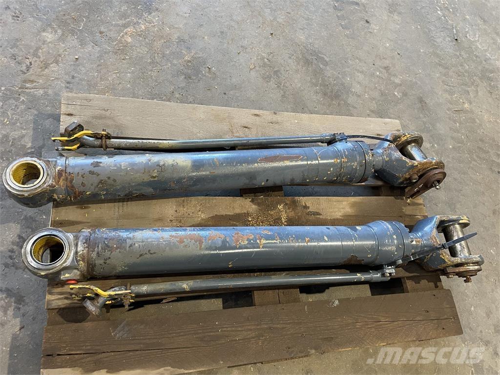 Volvo L70B løftecylinder Hidraulika