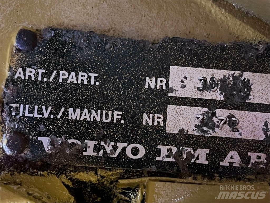 Volvo L90 Transmission Transmisija