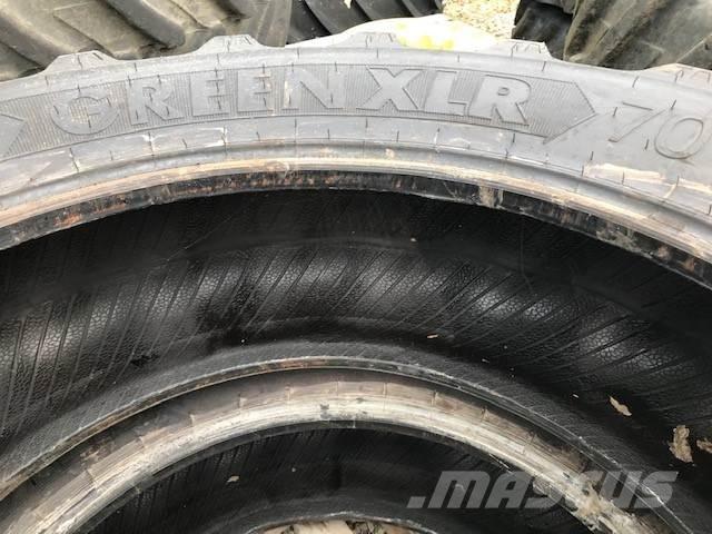  Rear Tyres Gume, točkovi i felne