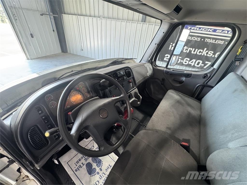 Freightliner M2106 Sanduk kamioni