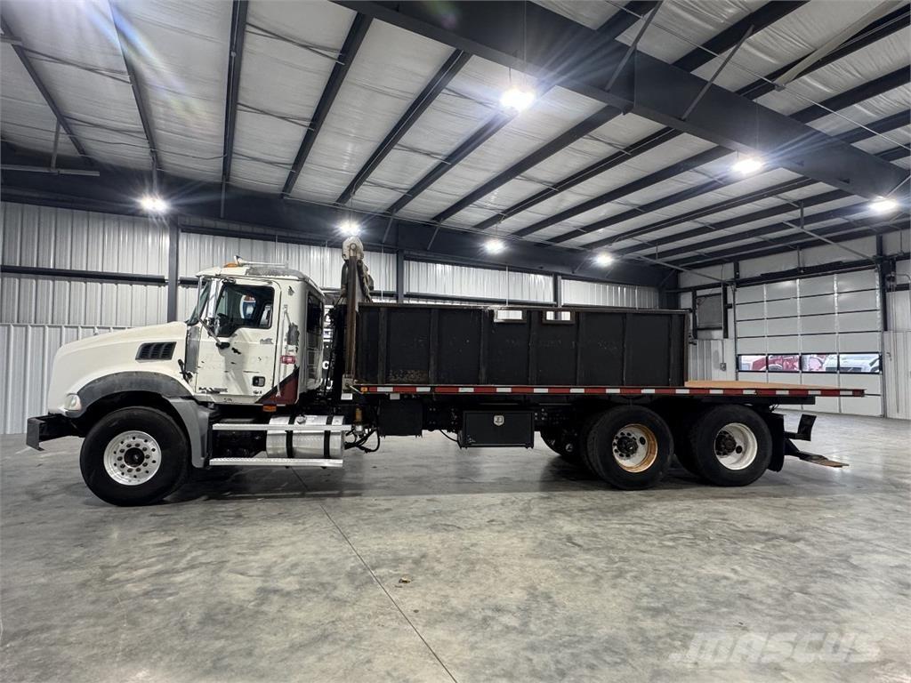 Mack GU813 Platforme