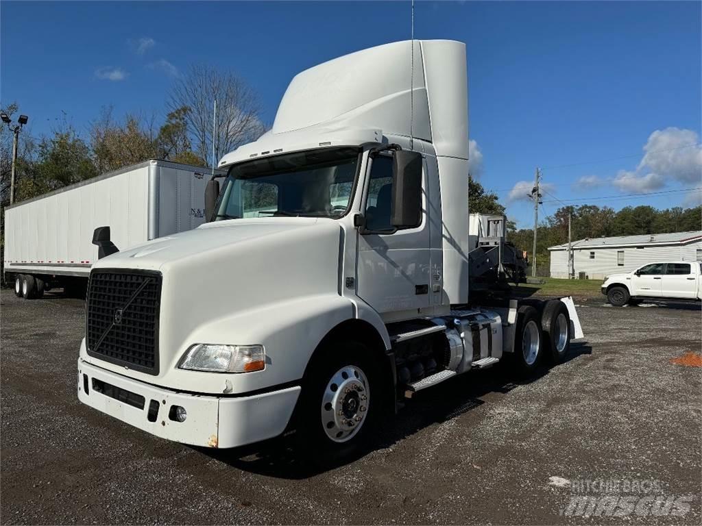Volvo VNM64T200 Tegljači